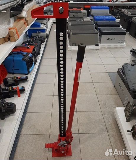 Домкрат реечный 3т