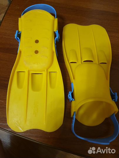 Ласты размер 35-37 Intex