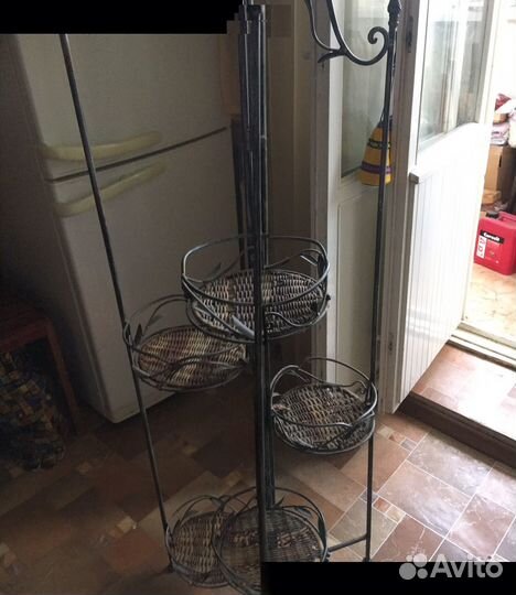 Подставка для цветов