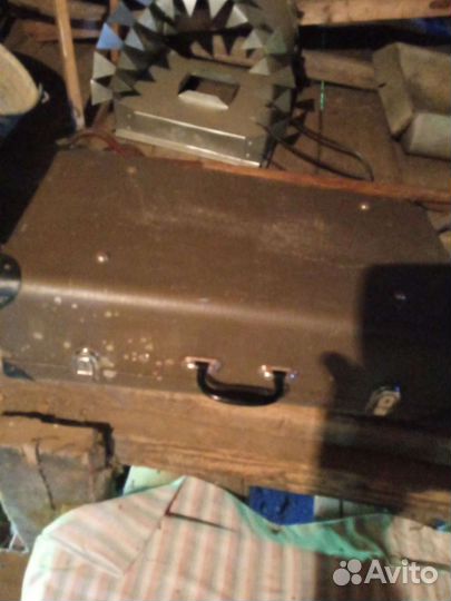 Чемодан старинный
