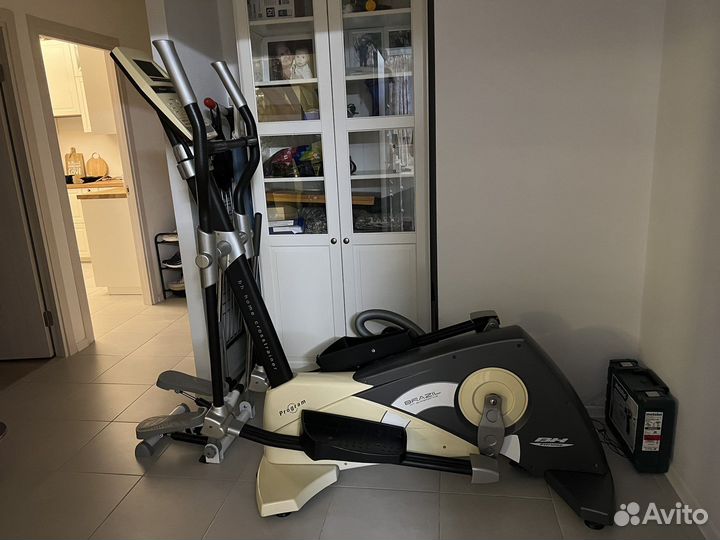 Эллиптический тренажер