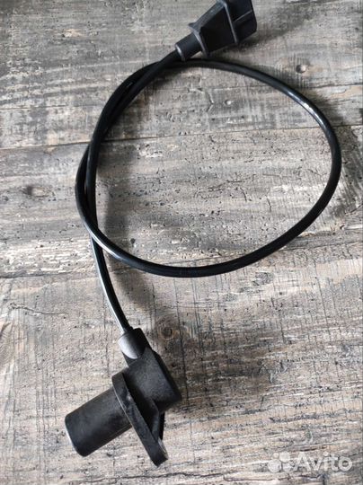 Датчик частоты вращения