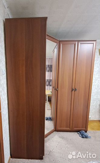 Угловой шкаф