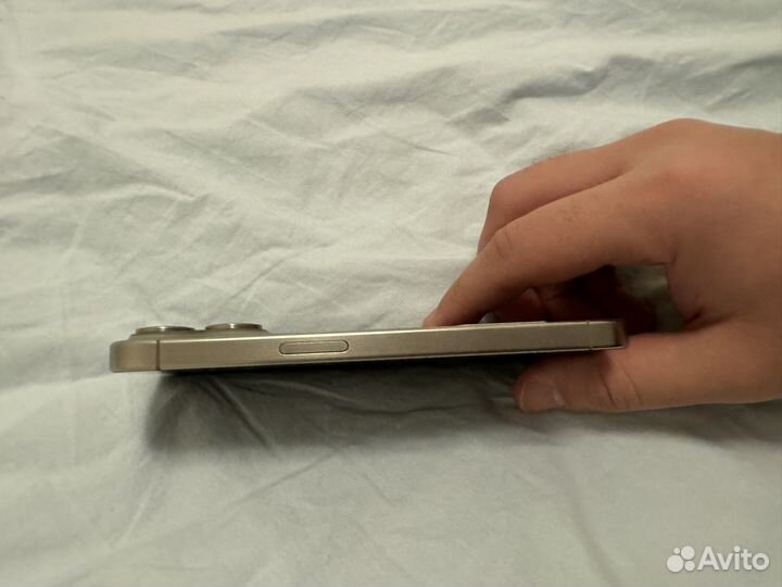 iPhone 15 Pro, 128 ГБ