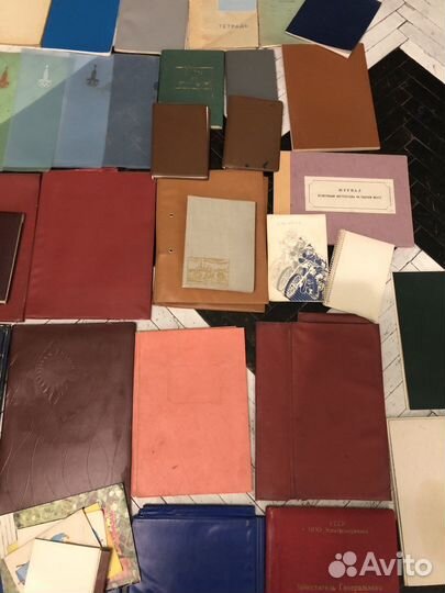 Папки тетрадки блокноты обложки ежедневники