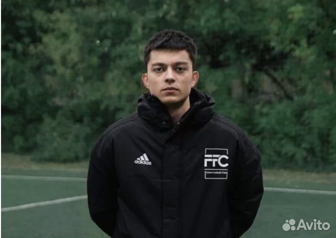 Тренер по футболу