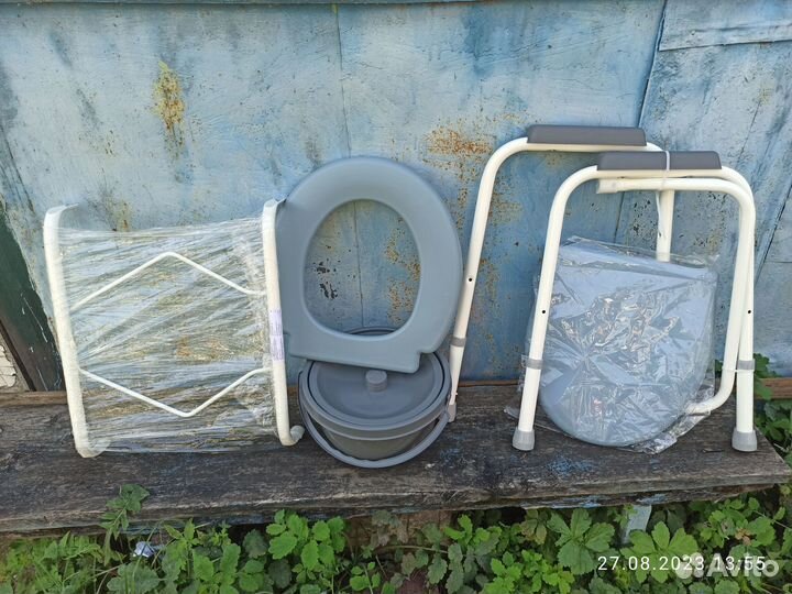 Кресло-стул с санитарным оснащением