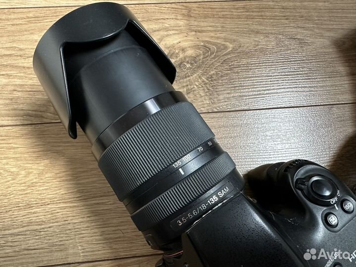 Зеркальный фотоаппарат sony a65,объектив 18-135