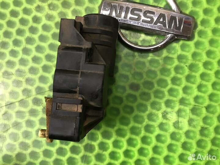Сервопривод заслонки печки Nissan Almera N15
