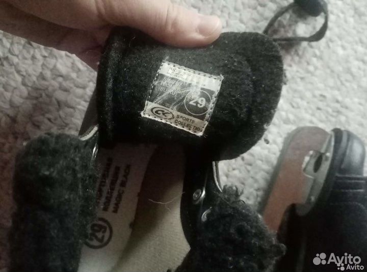 Детскме Коньки кожа 29 раз