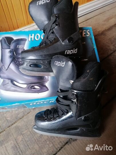 Коньки хоккейные детские 35 размер