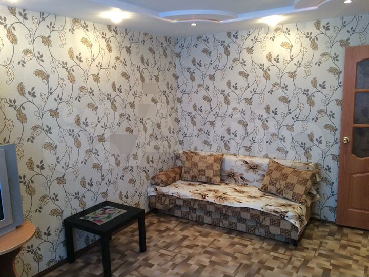 2-к. квартира, 40 м², 1/5 эт.