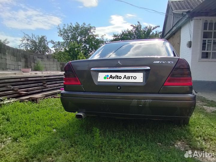 Mercedes-Benz C-класс 1.8 МТ, 1996, битый, 280 000 км