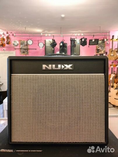 Гитарный комбоусилитель Nux