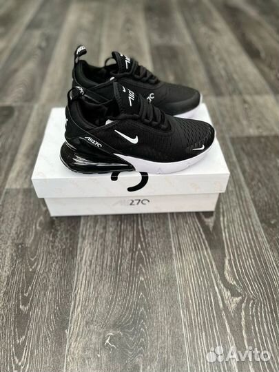 Кроссовки nike AIR max