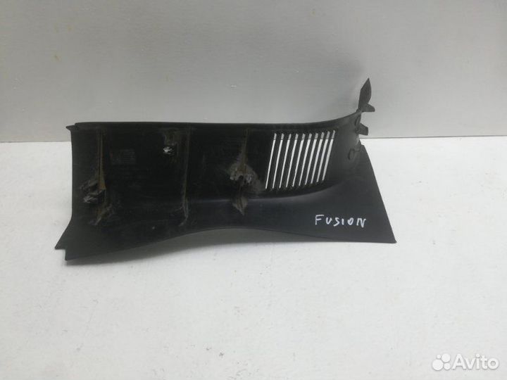 Обшивка багажника левая Ford Fusion 2002-2011