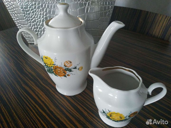 Заварочный чайник, молочник Рига фарфор СССР