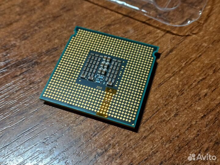 Xeon E5410 - 4 ядра по 2,33 Ghz для сокета 775