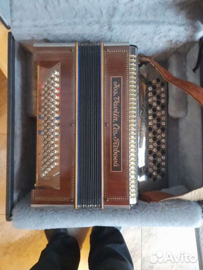 Баян очень редкий фирмы Josef Vavrin