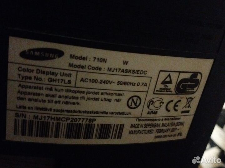 Монитор Samsung
