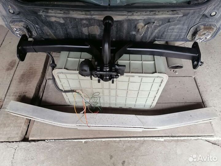 Фаркоп Honda Civic 4d 2006-2011