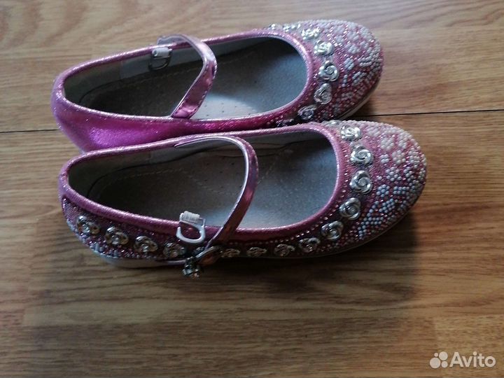 Босоножки для девочки 30