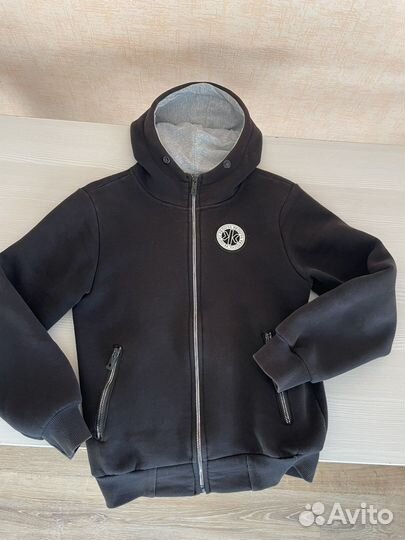 Кофта на молнии на мальчика