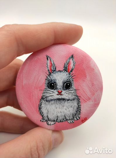 Значок картина миниатюра акрилом Кролик