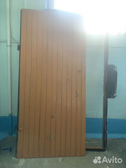 Дверь металлическая