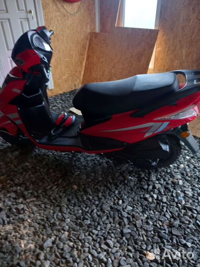 Скутер Sirocco