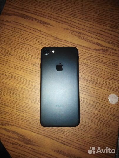 iPhone 7, 32 ГБ