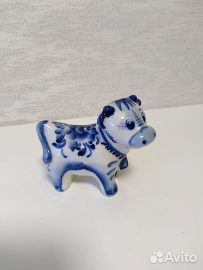 Статуэтка Бычок Гжель