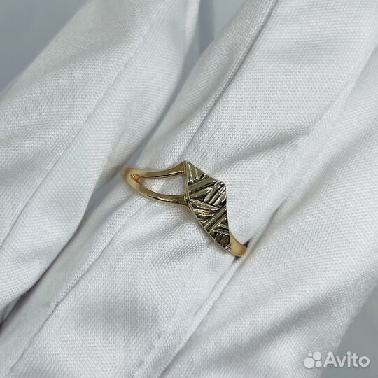 Золотое кольцо 18р