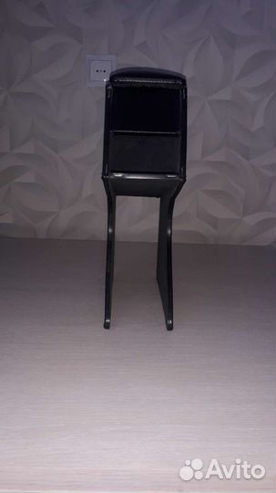 Подлокотник renault logan