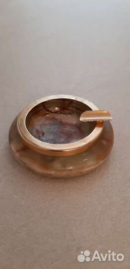 Шкатулка из змеевика Зеркальце Пепельница