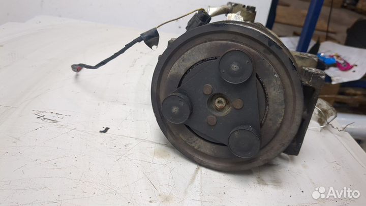 Компрессор кондиционера Nissan Navara, 2007