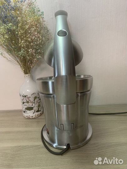 Продам соковыжималку bork z800