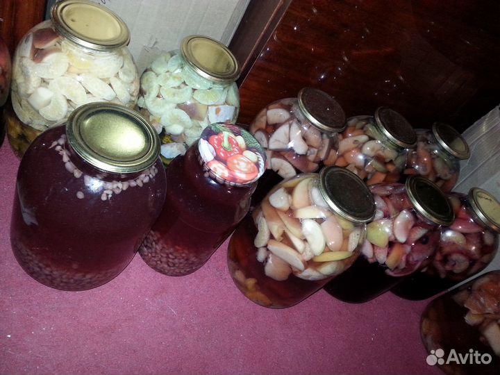 Банки для сыпучих и вкусных продуктов)