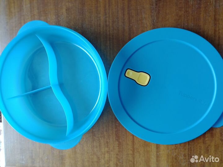 Tupperware контейнер