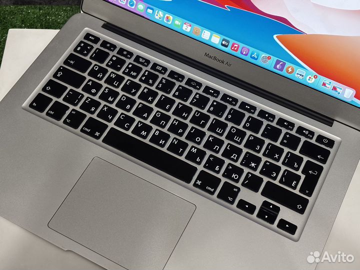 Премиум ноутбук Apple MacBook Air 13 Core i5 SSD