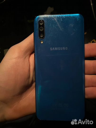 Телефон Samsung galaxy a50