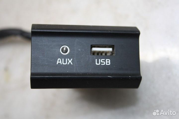Блок USB KIA RIO 2017