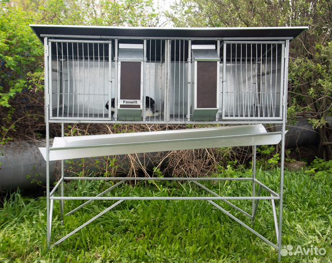 Уличный крольчатник