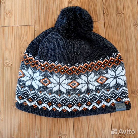 Шапка Wag premium с помпоном