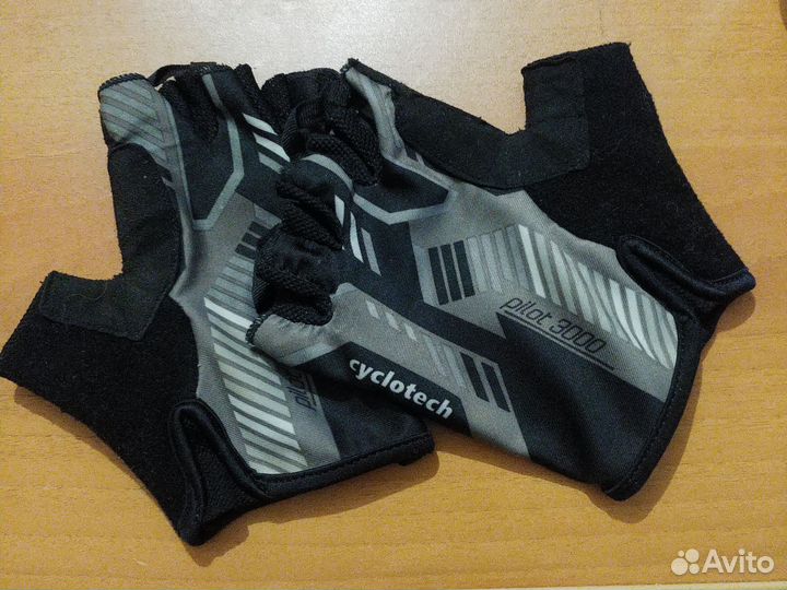 Перчатки размер М