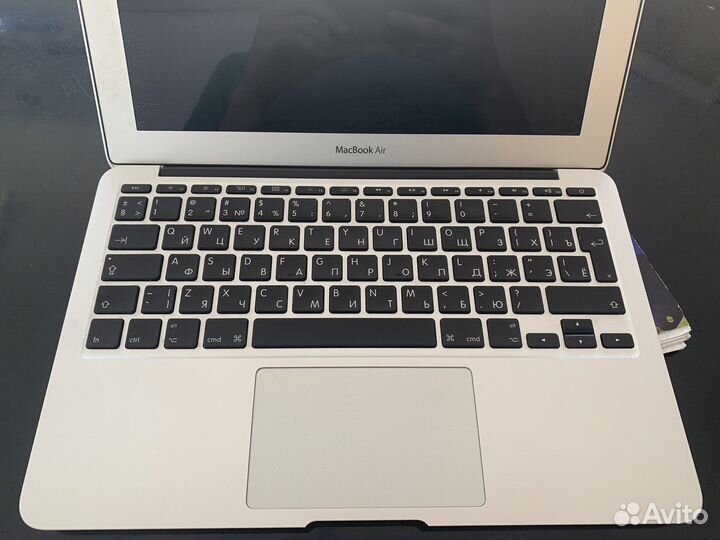 Apple MacBook Air 11 2011