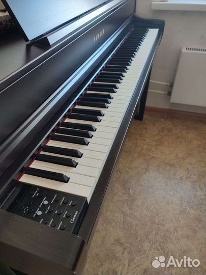 Цифровое пианино Yamaha CLP-745R
