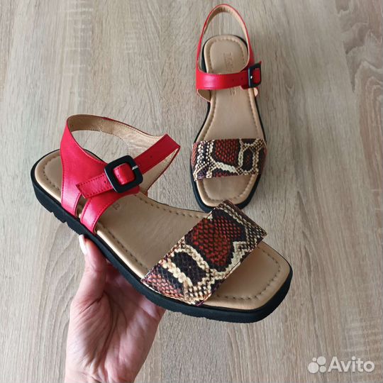 Новые босоножки р.37