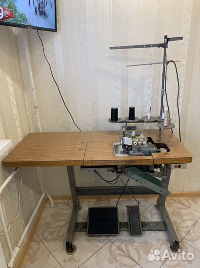 Оверлок Juki MO816