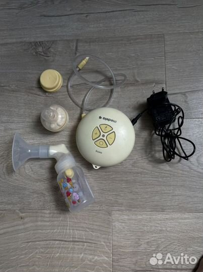 Молокоотсос электрический Medela 